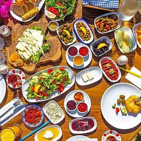كومبالي كوناك 4* ألاتشاتي